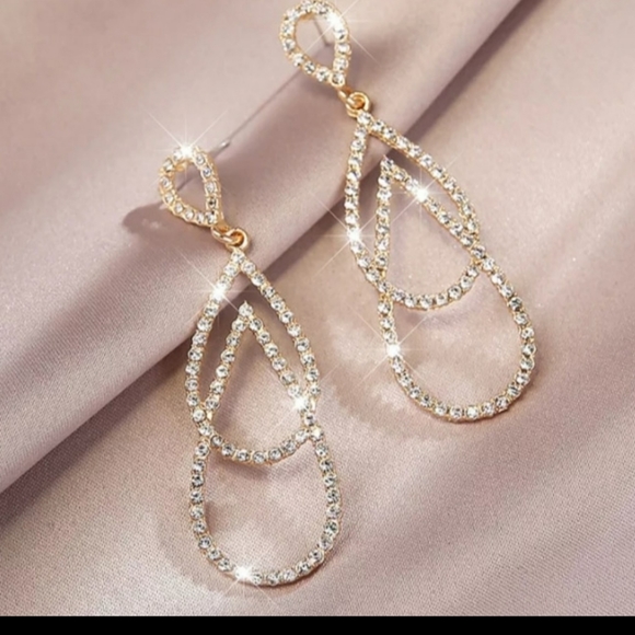 Rhinestone Hyperbole Earrings - Picture 2 of 3